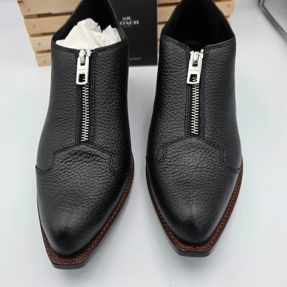 Coach Bandit Zip Shoe Pebble Black Leather Pointed Toe Bootie Q8176 Womens 8 B - Picture 2 of 7